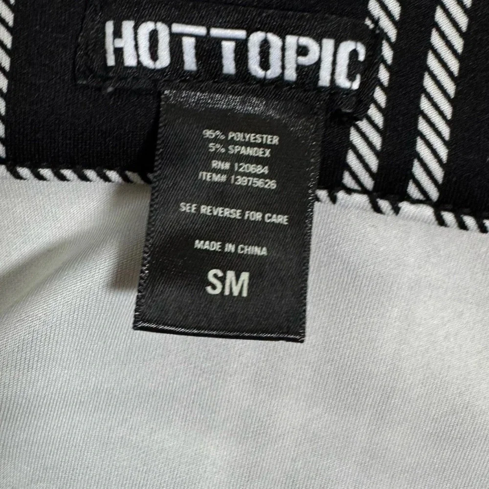 Hot Topic Plaid Mini Skirt White Black O-Ring Front Zip Size Small Skater Punk